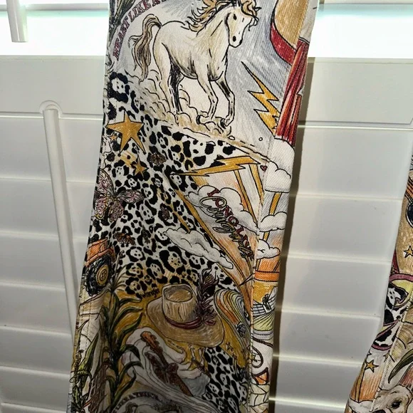 Life of Lainey … Lainey Wilson Wrangler jeans… size 26/32 - Picture 5 of 8